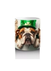 St. Patrick Şapkasıyla Çatlakta Bulldog – Baskılı Kahve Kupası