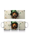 St. Patrick’s Şapkalı Çatlak Zeminden Bakan Dachshund - Baskılı kahve kupası