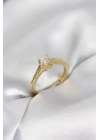 ® Tek Taş Gold Renk Zirkon Taşlı Model Kadın Yüzük