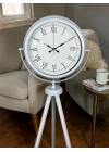 Zarif Roma Rakamlı Tripod Ayaklı Saat