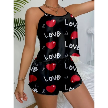 ÇOK SATAN Aşk Temalı Kalp Desenli Siyah Saten Şortlu Gecelik Takım