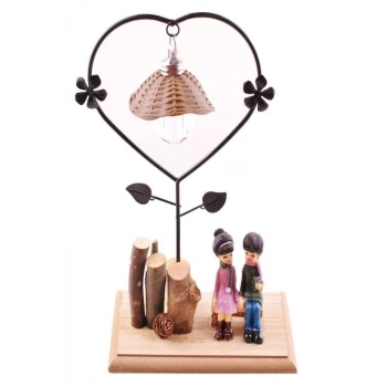 ÇOK SATAN Bankta Oturan Romantik Çift Temalı Büyük Boy Masa Lambası Biblo