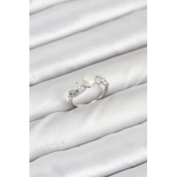 ÇOK SATAN BFS Pirinç Gümüş Renk Zirkon Taşlı İncili Model Kadın Yüzük