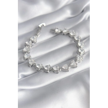 ÇOK SATAN BFS Pirinç Gümüş Renk Zirkon Taşlı Kalp Model VIP Seri Kadın Bileklik