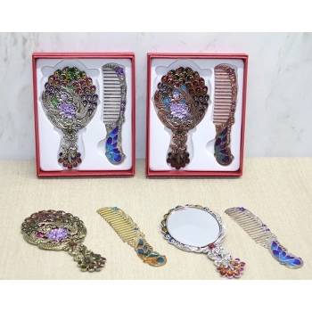 ÇOK SATAN BFS Tavuskuşu Ayna Ve Tarak Seti Küçük Boy Alk4987