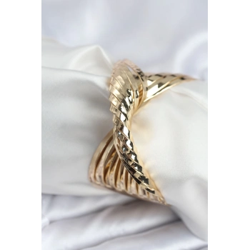 ÇOK SATAN Pirinç Gold Renk Kıvrımlı Yarım Kelepçe Bileklik
