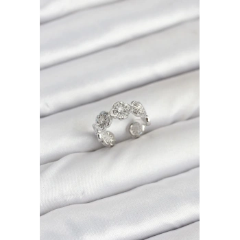 ÇOK SATAN Pirinç Gümüş Renk Yonca Model Kadın Yüzük