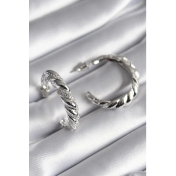 ÇOK SATAN Pirinç Gümüş Renk Zirkon Taşlı Sarmal Model Kadın Küpe