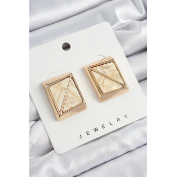 ÇOK SATAN Pirinç Krem Üçgen Kesim Detaylı Kare Model Vintage Gold Renk Kadın Küpe