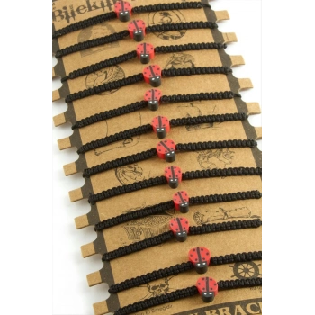 ÇOK SATAN Uğur Böceği Makrome Örgülü Bileklik