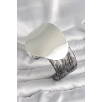 Siyah Mermer Desen Akrilik Pilastik Gümüş Plaka Model Vintage Kadın Bilezik