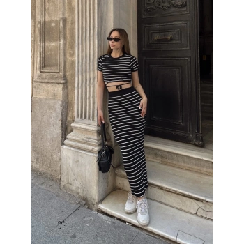 TAVSİYE EDİLEN GÜVENLİ SATICI Çizgili etekli takım siyah s3609