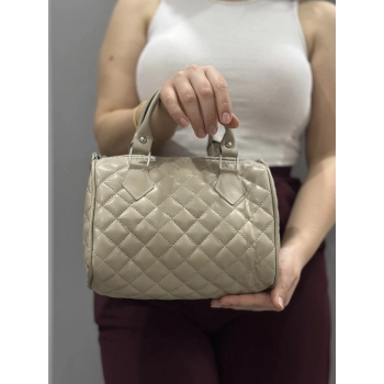 TAVSİYE EDİLEN GÜVENLİ SATICI Kapaksız kapitone bej cilt çanta