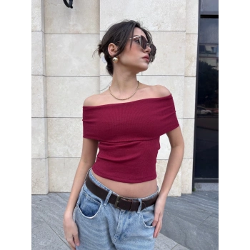 TAVSİYE EDİLEN GÜVENLİ SATICI Madonna yaka sıfır kol bluz