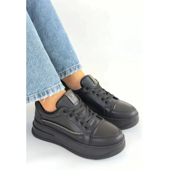 TAVSİYE EDİLEN GÜVENLİ SATICI Natte Siyah Cilt Bağcıklı Spor Ayakkabı