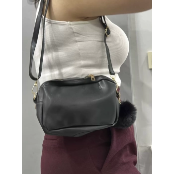 TAVSİYE EDİLEN GÜVENLİ SATICI Ponpon siyah cilt çanta