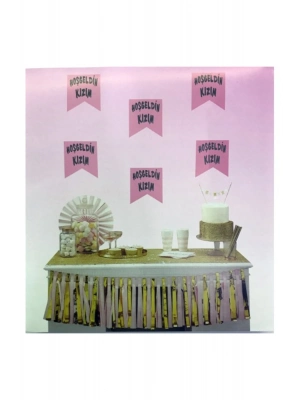 Hoşgeldin Kızım Yazılı Flama Süs Pembe Üzeri Gümüş