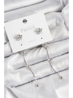 BFS Pirinç Zirkon Taşlı Sallantılı Çiçek Model Gümüş Renk 925 Ayar Gümüş Çivi Kadın K