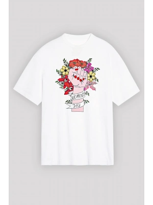 8 Mart Dünya Kadınlar Günü Baskılı Oversize Bisiklet Yaka T-shirt - Beyaz