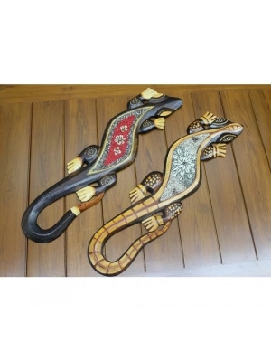 Ahşap Duvara Asmali Kertenkele Figürü