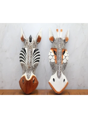 Ahşap Duvara Asmalı Maske Zebra