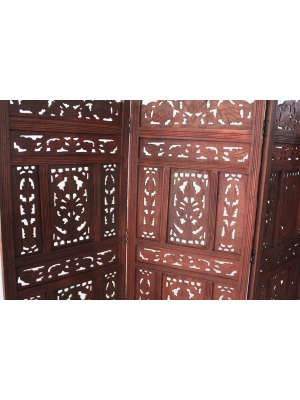 Ahşap Maun Rengi El Oyması Paravan