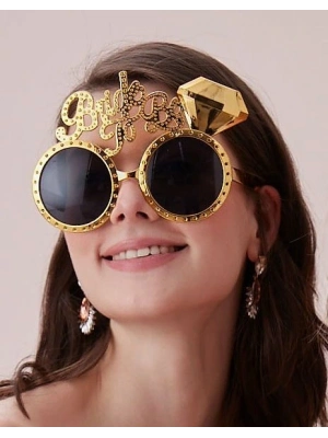 Altın Renk Bride To Be Yazılı Gelin Gözlüğü 15x10 Cm