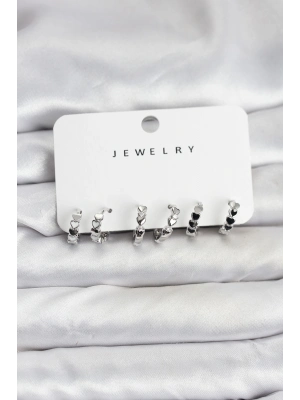 Gümüş Renk Pirinç Minimal Kalp Detaylı Kadın Küpe Seti