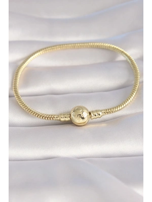 ® Pirinç Gold Renk İşleme Detay Charm Model Kadın Bileklik