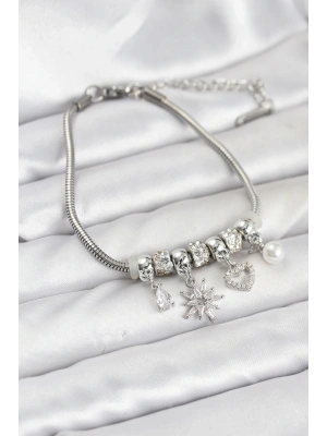 ® Pirinç Gümüş Renk Kutup Yıldızı ve Kalp Charmlı Kadın Bileklik