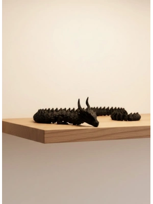 ® SİYAH HAREKETLİ EJDERHA