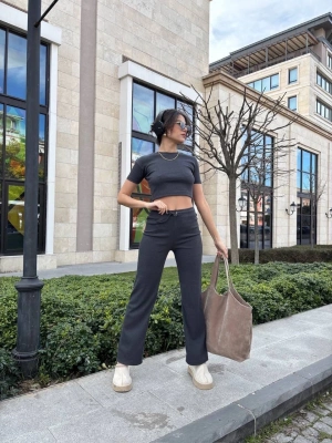 Bol paça pantolonlu alt üst takım