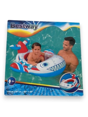 BOT COCUK SEVIMLI ARAC 62*61CM KUTULU 2 ASS