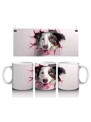 Çatlak Duvardan Bakan Siyah Beyaz Köpek – Baskılı Kahve Kupası