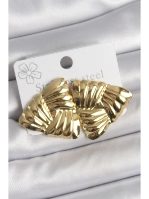 ® 316 Çelik Gold Renk İşlemeli Üçgen Model Kadın Küpe