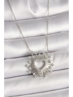 ® 316L Çelik Gümüş Renk Zirkon Taşlı Kalp Model Kadın Kolye