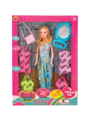 ® Bebek ve 4 Elbise