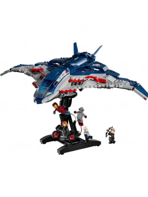 ®  Avengers: Ultron Çağı Quinjet, 76325