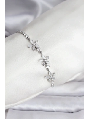 ® Çiçek Model Zirkon Taşlı Gümüş Renk Pirinç Su Yolu Kadın Bileklik