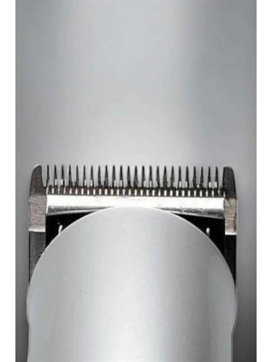 ® Erkeklere Özel Şarjlı Saç ve Sakal Kesme Tıraş Makinesi Seti