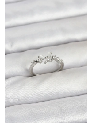 ® Kelebek Model Gümüş Renk Pirinç Kadın Yüzük