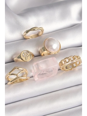 ® Pirinç Gold Renk Beyaz İncili Zincir Yüzük Figür İşleme Detay 6Lı Kadın Yüzük Seti