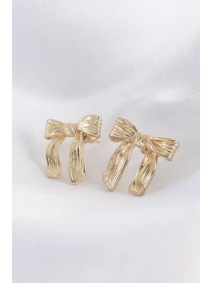 ® Pirinç Gold Renk Çizgi Detay Fiyonk Küpe