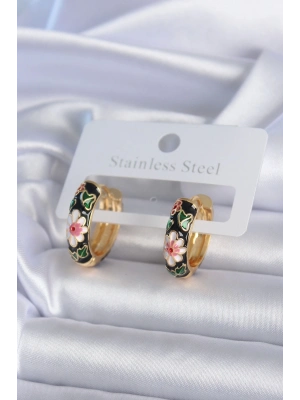 ® Pirinç Gold Renk Siyah Çiçek İşleme Kadın Küpe