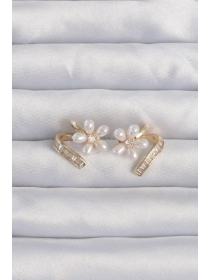 ® Pirinç Gold Renk Zirkon Taşlı Kıvrımlı İnci Çiçek Küpe