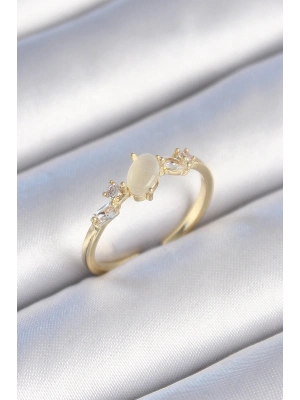 ® Pirinç Gold Renk Zirkon Taşlı Oval Beyaz Mineli Kadın Yüzük