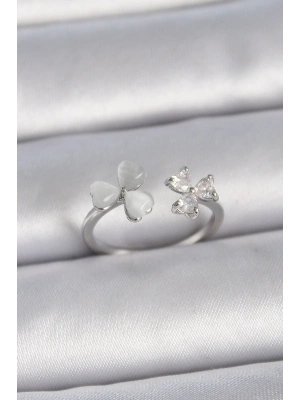 ® Pirinç Gümüş Renk Ayarlanabilir Zirkon Taşlı Beyaz Mineli Kalp Model Kadın Yüzük