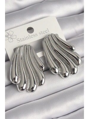 ® Pirinç Gümüş Renk İşlemeli İstiridye Model Kadın Küpe