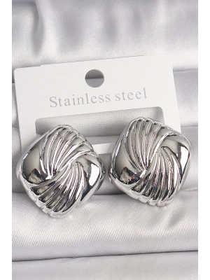 ® Pirinç Gümüş Renk İşlemeli Kare Model Kadın Küpe