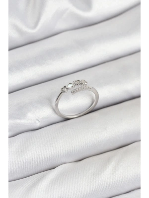 ® Pirinç Gümüş Renk Kalpli Detaylı Zirkon Taşlı Kadın Yüzük